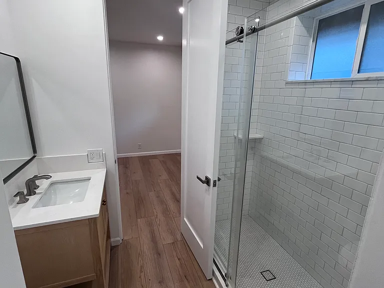 116 W Micheltorena St — Photo 5