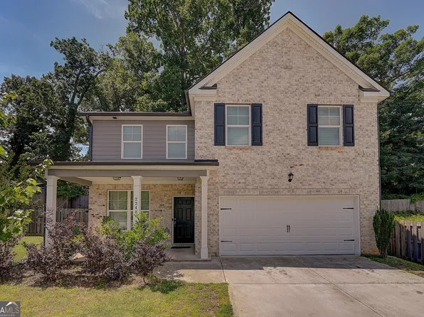 2248 Annes Lake Cir, Lithonia, GA 30058