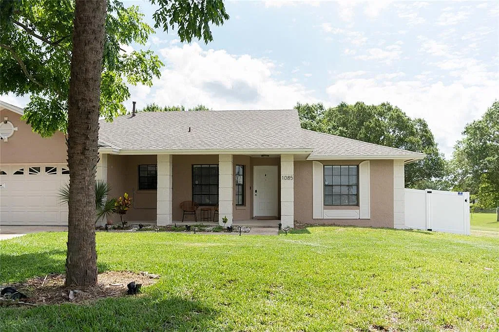3 bed, 2.0 bath, 1535 sqft, $2,800 — Photo 1