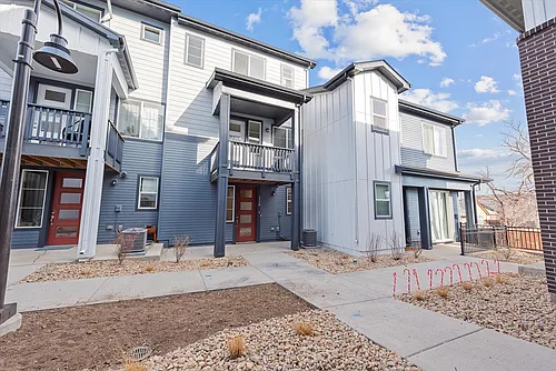 1330 Hoyt St #5 Photo 1