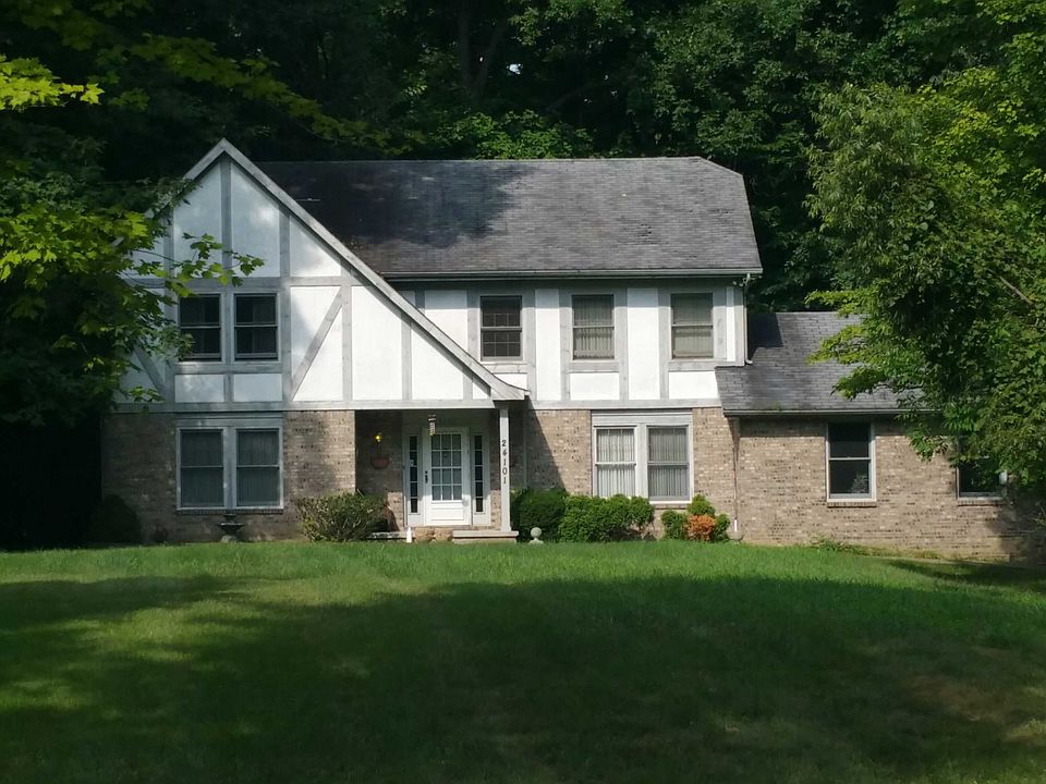 1st image of 24101 Norwood Dr W