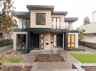 1288 Duchess Ave, West Vancouver, BC V7T1G4