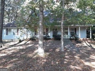 225 Deer Run Rd, Ellenwood, GA 30294