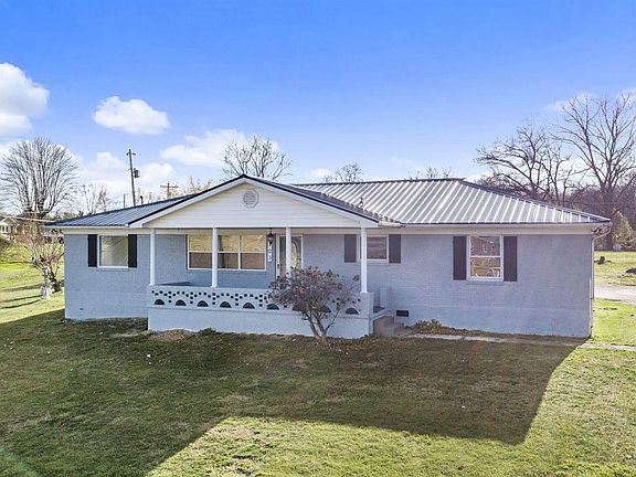 3rd image of 103 Shady Lane Ave