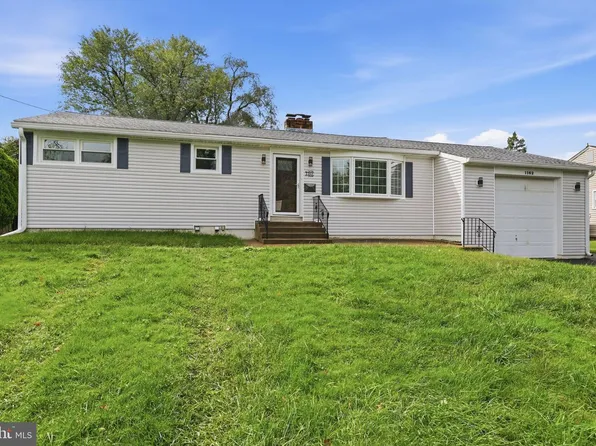 1162 Sunset Ln, Bensalem, PA 19020