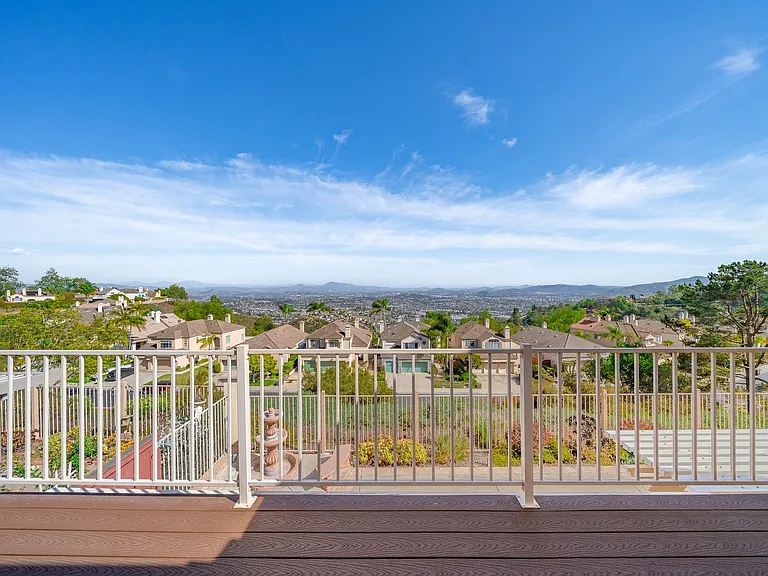 2283 Rock View Gln — Photo 36