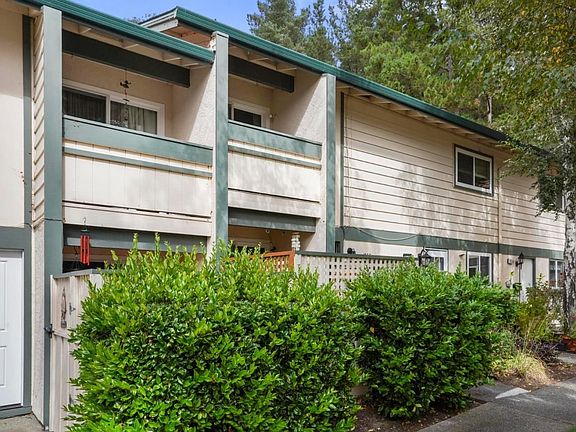 3rd image of 1362 Terra Nova Blvd