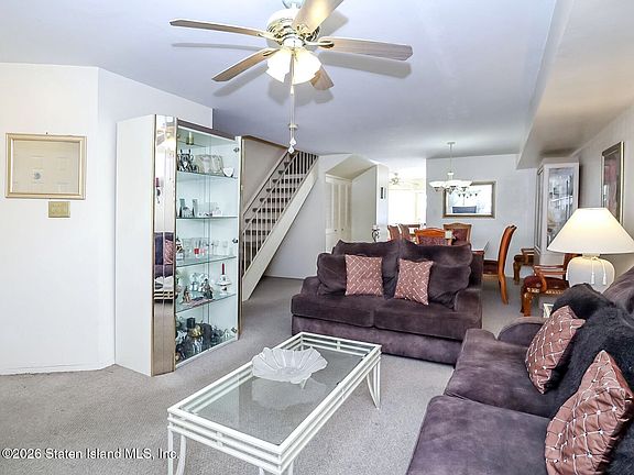 5th image of 291D Signs Rd #D