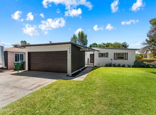 1438 W Ivyton St, Lancaster, CA 93534