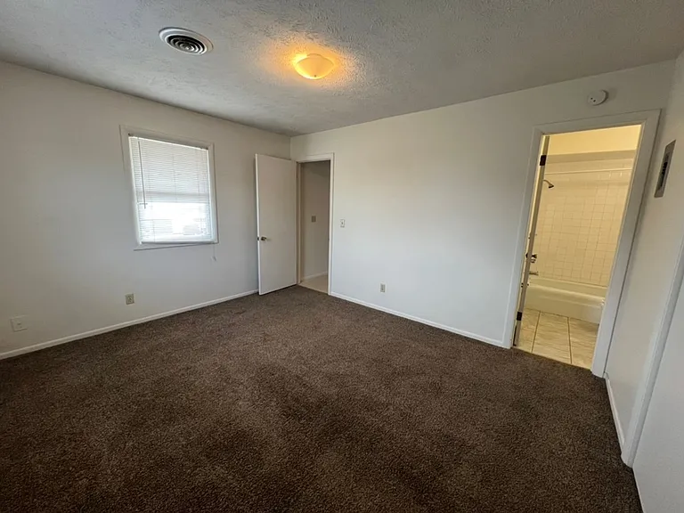 2107 Todd Dr — Photo 7