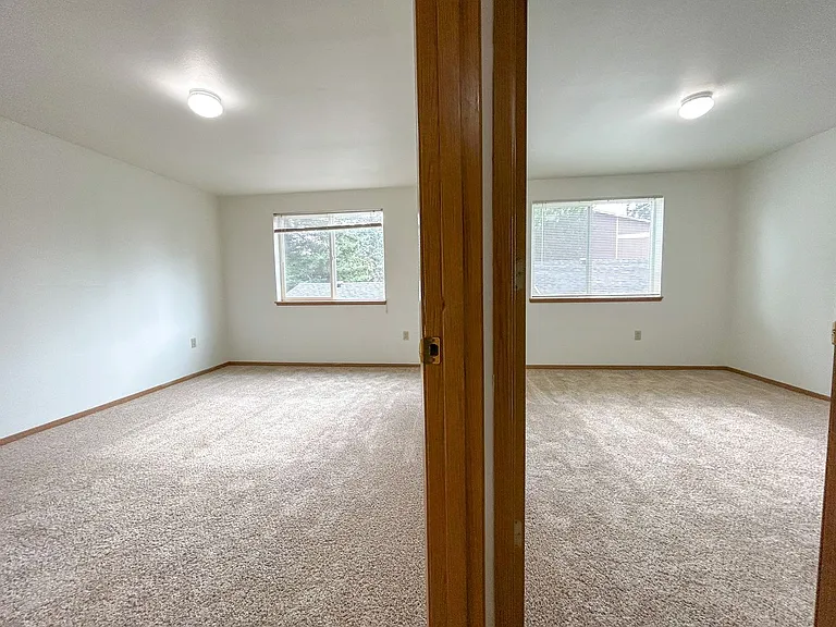 3605-3625 Belle Vista Ct S — Photo 15