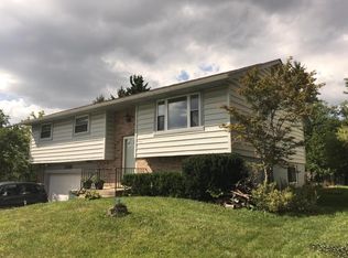 3760 Adelbert Dr, Columbus, OH 43228