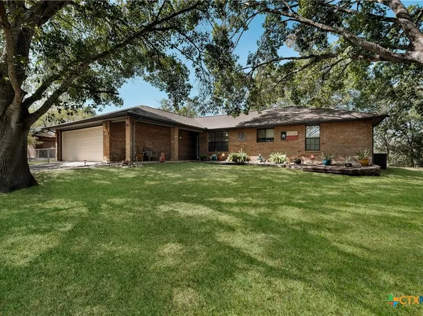 344 Ridge Crest Dr, Seguin, TX 78155