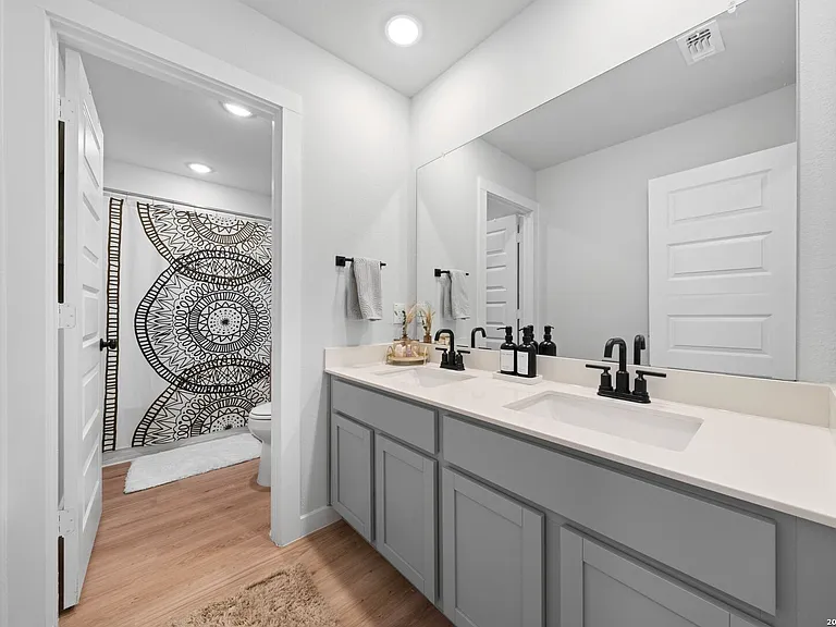 14538 Camino Way — Photo 28