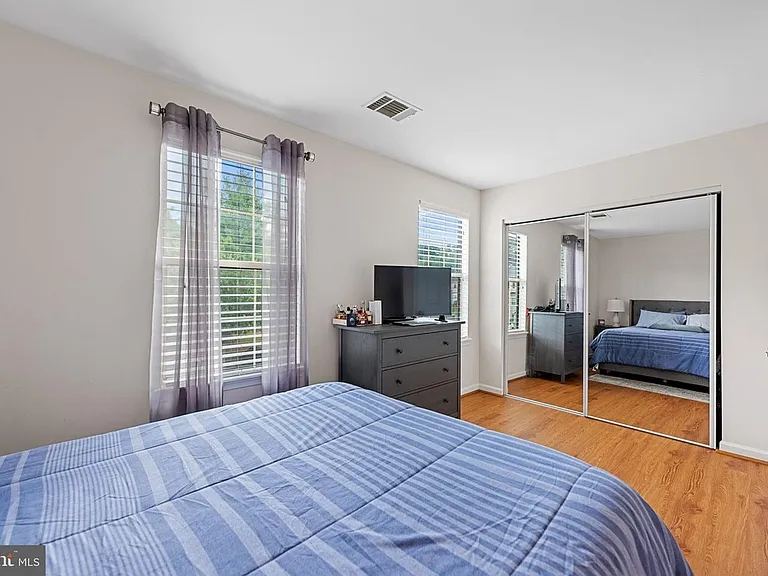 15226 Wentwood Ln — Photo 18