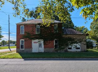 201 N Monroe St, Cerro Gordo, IL 61818