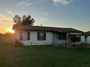 1002 S 2nd St, Yukon, OK 73099