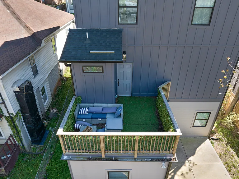 957 Ashby Grv SW #A — Photo 11