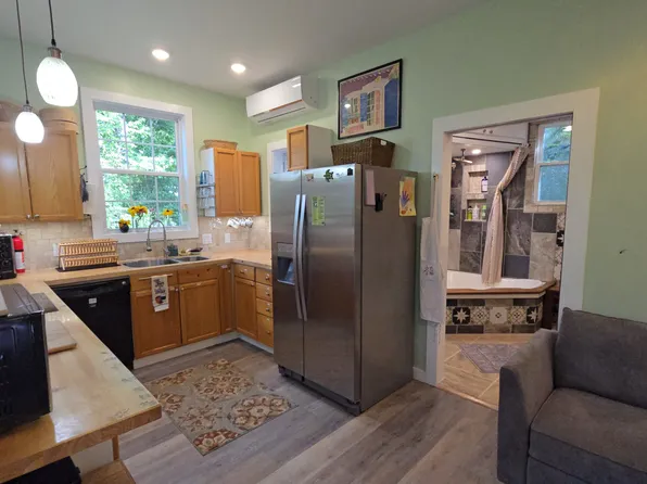 21 Winding Rd #2B, Asheville, NC 28803