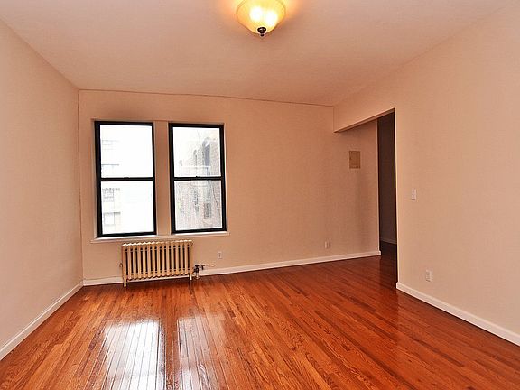 3rd image of 120 Haven Ave APT 42