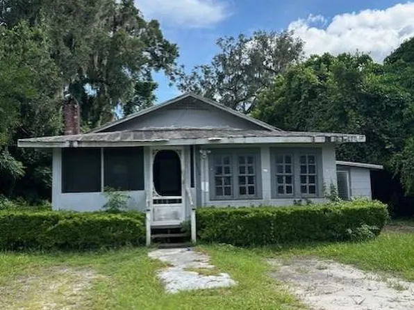 330 SE 2nd Ave, Trenton, FL 32693