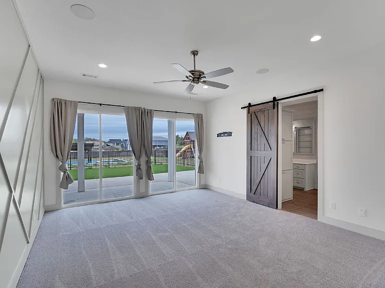 140 Farish Ln — Photo 27