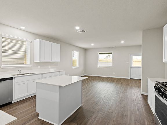 Kitchen to Dining Area