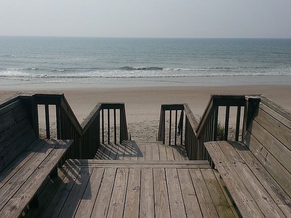 Beach walk way