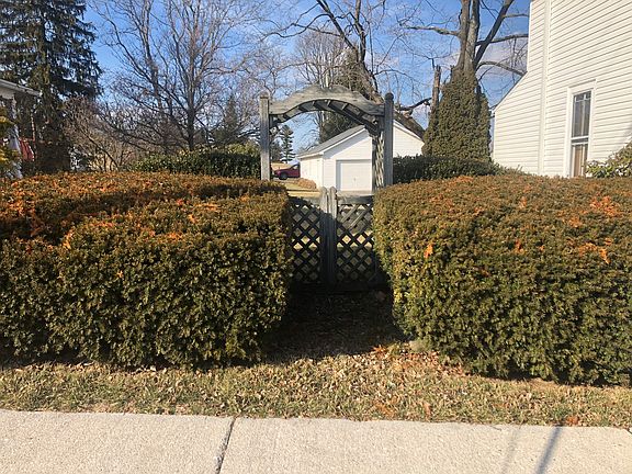 3rd image of 101 W Forrest Ave
