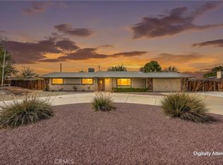 14204 Crow Rd, Apple Valley, CA 92307