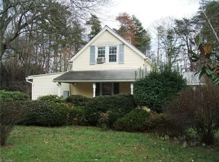 5023 Stoney View Ct, Walkertown, NC 27051