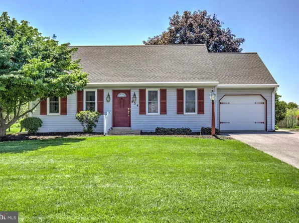 834 Lakeview Dr, Lancaster, PA 17601