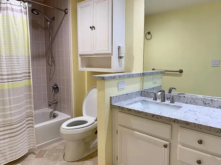 550 Ortega Ave #B219 — Photo 14