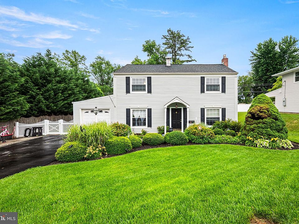 1st image of 128 Terrace Rd