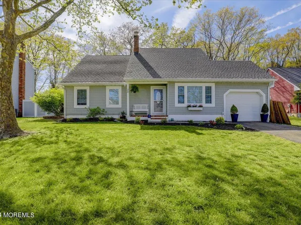 35 Lisa Drive, Hazlet, NJ 07730