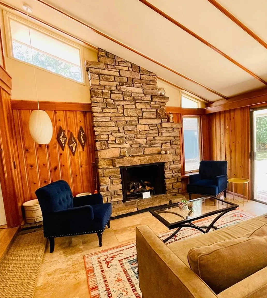 2 bed, 1.5 bath, 1504 sqft, $2,400 — Photo 4