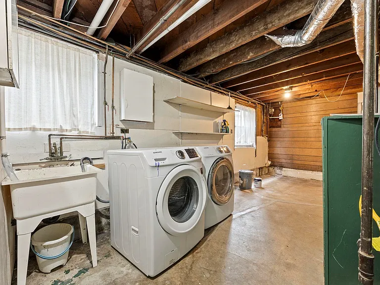4736 Knight St — Photo 24