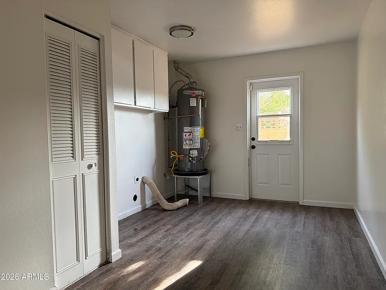 3431 W Acoma Dr — Photo 9