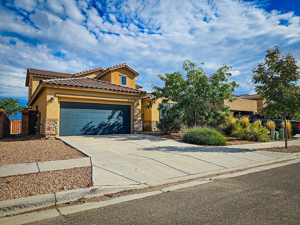 1st image of 4762 Viento Del Norte