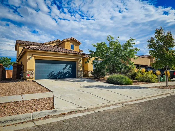 4762 Viento Del Norte, Santa Fe, NM 87507