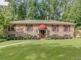 4204 Northwood Lake Dr W, Northport, AL 35473