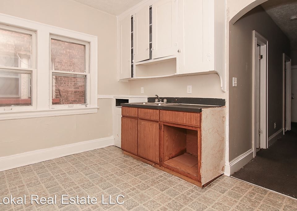 1st image of 3367 E 140th St APT 1