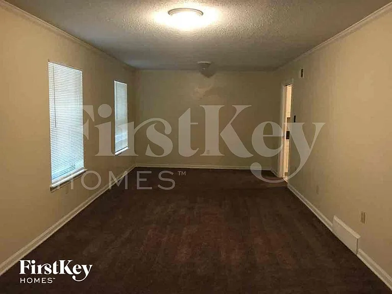 5712 Fox Bend Ave — Photo 6