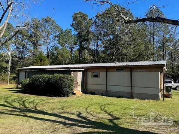 102 Brown Rd, Walnut Hill, FL 32568