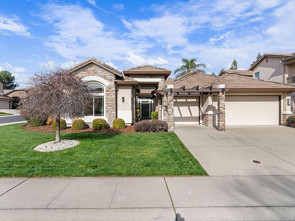 1st image of 1805 Grazziani Way