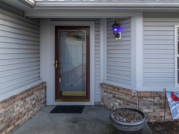 2nd image of 2637 Sunningdale Ct