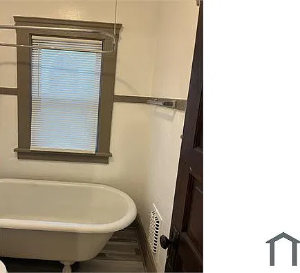 2 bed, 1000 sqft, $1,100 — Photo 4