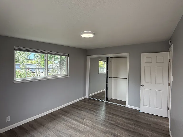 4717 Beechwood Ave — Photo 13