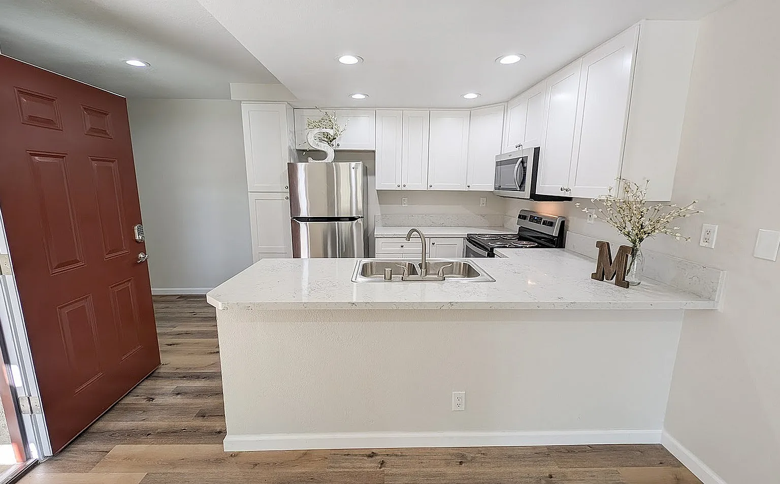 Cypress Terrace — Photo 1