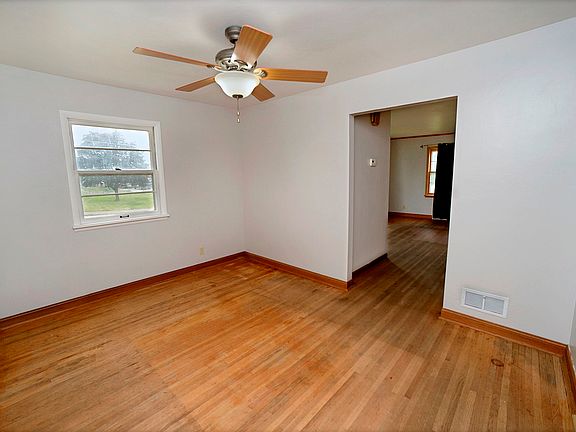 5th image of 612 S Vermillion St